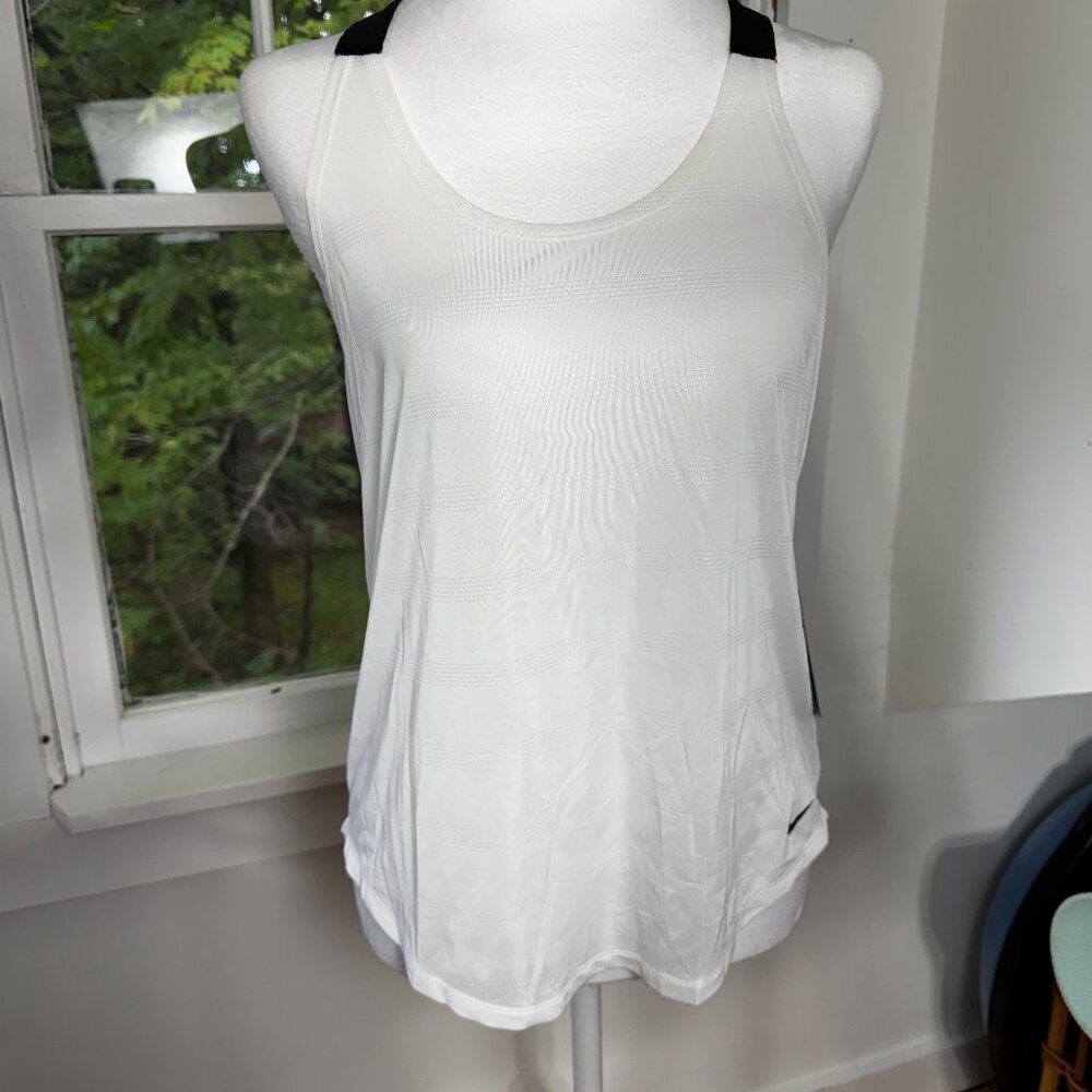 Nike Women's Drifit workout top size small white NWT